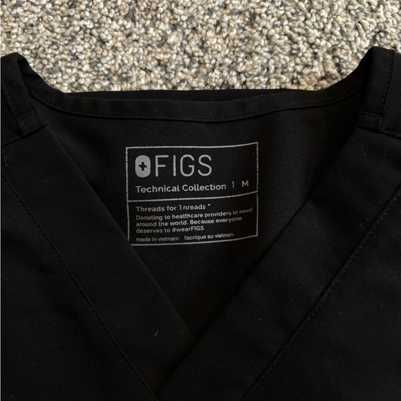 Figs Men Scrub Set - Picture 3 of 7